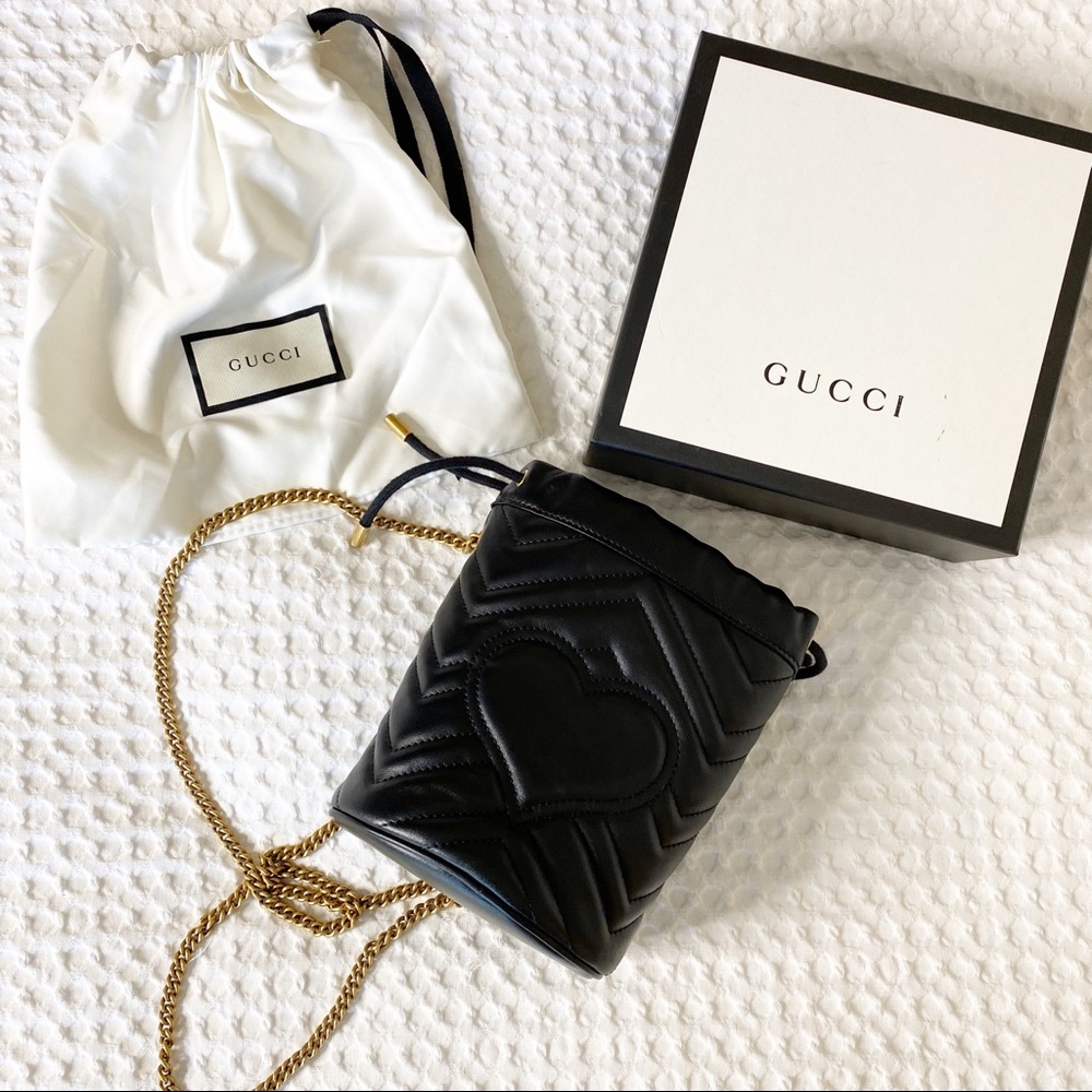 ❌SOLD❌ GUCCI black leather mini bucket bag - Picture 2 of 7